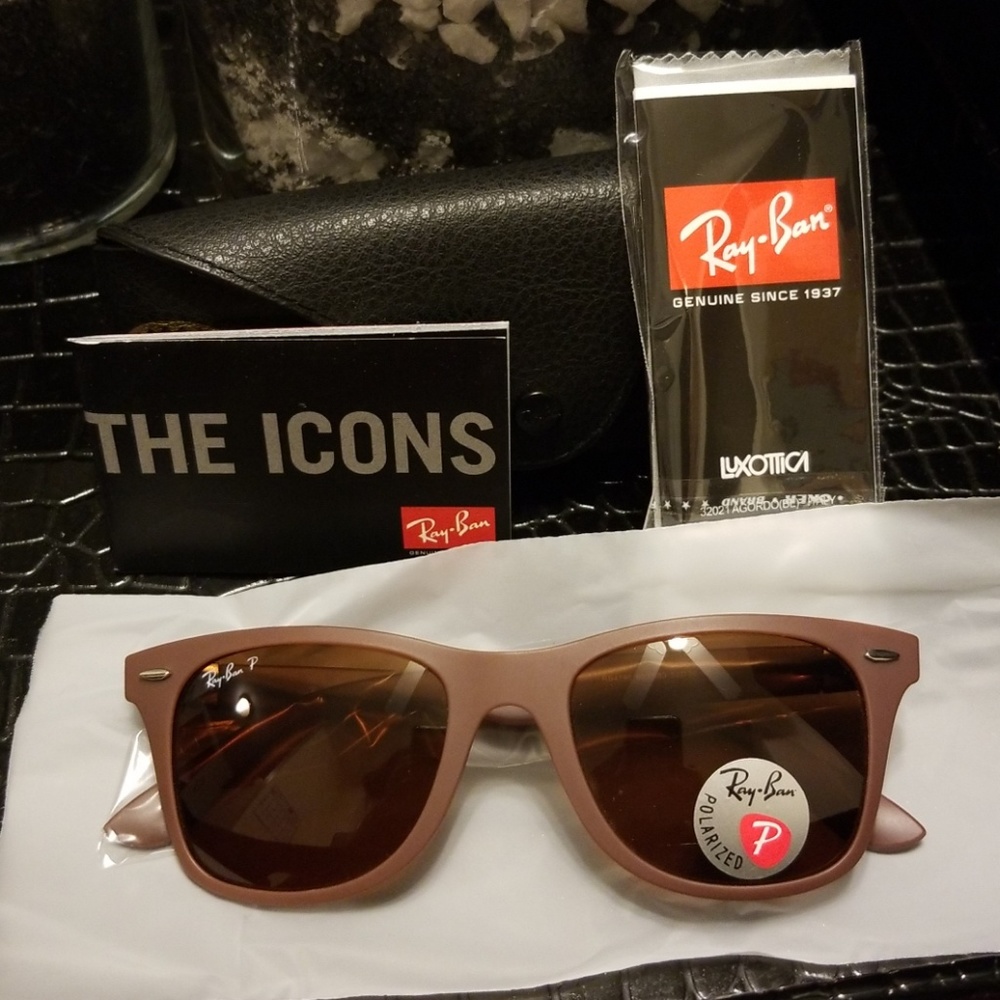 🔥Brand New🔥 Polarized Ray-Ban Wayfarer